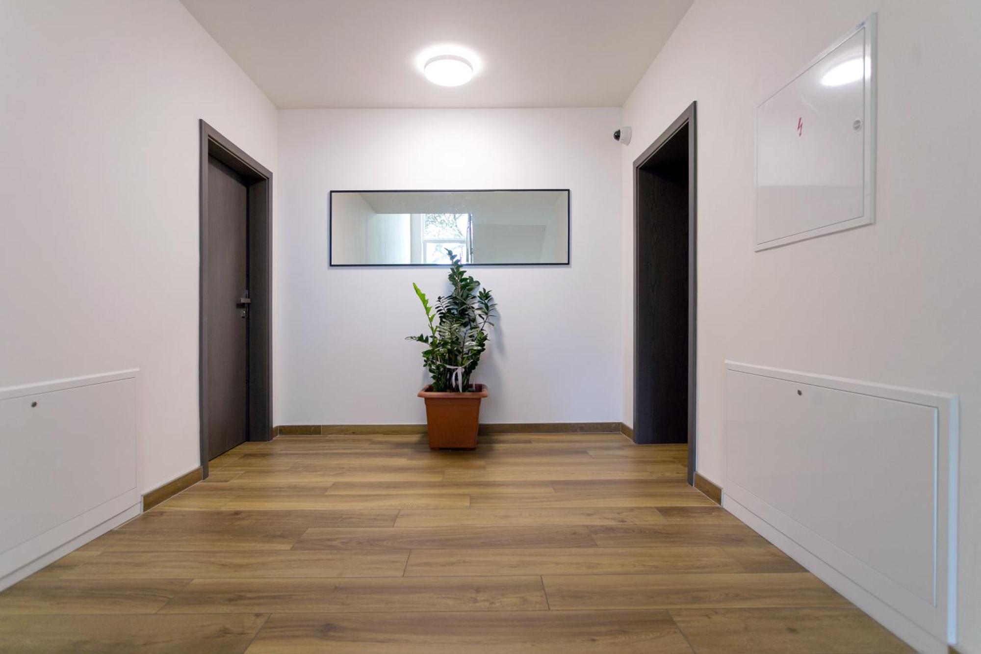 Luong Europe Apartments ปราก ภายนอก รูปภาพ